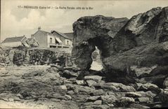 POSTAL Prefailles de la VENDIMIA la dimensión agujereada de la roca del mar