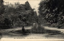 St Quentin de la POSTAL de la VENDIMIA el jardín de la horticultura