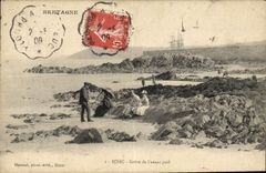 VINTAGE POSTCARD Binic Burdens Of Before Port