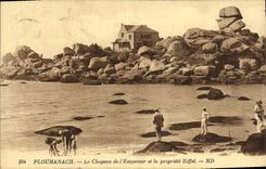 CPA Ploumanach Le Chapeau De l'Empereur Et La Propriete Eiffel