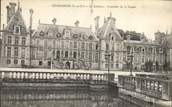 VINTAGE POSTCARD Courances the Castle Together of the Frontage