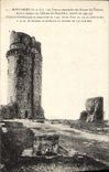 CPA Montlhery La Tour et Ensemble des Ruines du Chateau