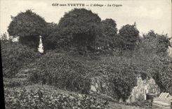 VINTAGE POSTCARD GIF On Vvette the Abbey the Crypt