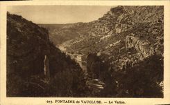 VINTAGE POSTCARD Fountain of Vaucluse the Small valley