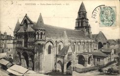 CPA Poitiers Notre Dame la Grande