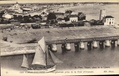 Torre tomada visión de la POSTAL de la VENDIMIA Sables d'Olonne del barco de Arundel
