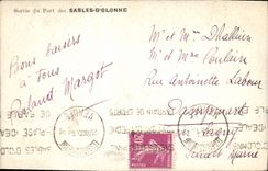 La POSTAL de la VENDIMIA Sables d'Olonne salió de los barcos portuarios