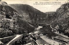 VINTAGE POSTCARD Gorges of the Tarn Malene the last lact of the road of the Mejean Causse