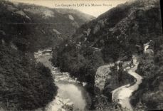 CPA Les Gorges Du Lot a la Maison Neuve