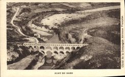 CPA Cliche De La Compagnie Aerienne Francaise Pont du Gard