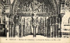 CPA Vezelay Basilique De La Madeleine Le Portail Du Narthex Et La nef