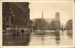 VINTAGE POSTCARD Paris While Strolling Place Of the Town hall
