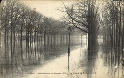 VINTAGE POSTCARD Paris Floods Of January 1910 the Course the Queen