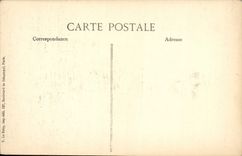 CPA La Tour Eiffel Se Gondole