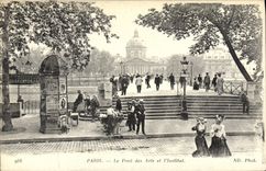 CPA Paris Le Pont Des Arts Et l'Institut