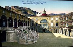 CPA Monaco Le Palais du Prince Cour d'honneur et chapelle