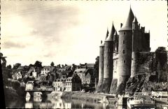 CPM Josselin Vue Generale du Chateau et de La Ville