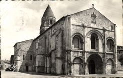 CPM Saintes L'Eglise Saint Marie des Dames