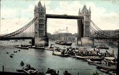 VINTAGE POSTCARD The Tower Bridge London Boats
