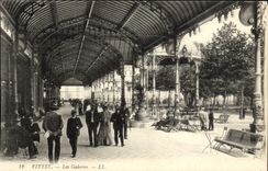 CPA Vittel Les Galeries