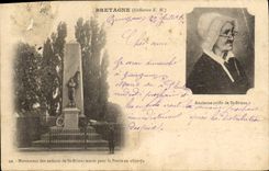 CPA Saint Brieuc Monument des Enfants Morts pour la France Folklore 