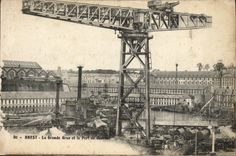 CPA Brest La Grand Grue et le Port de Guerre Bateaux