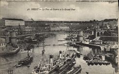CPA Brest Le Port de Guerre et le Grand Pont Bateaux