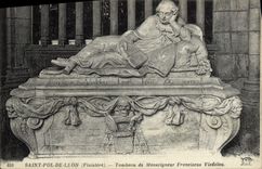 CPA Saint Pol de Leon Tombeau de Monseigneur Franciscus Visdelou