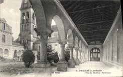 CPA Prieure de Binson Vue du Cloitre Interieur