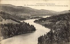 CPA Frontiere Franco suisse Entree des bassins du Doubs