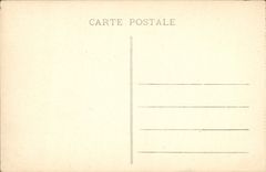 CPA Reims Dans les Ruines apres la Retraite des Allemands Militaria