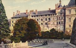 CPA La Douce France Chateaux De La Loire Chateau De Blois Facade Francois 1er