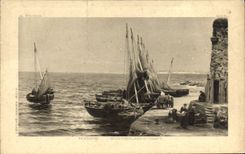 VINTAGE POSTCARD Marine Young Boats