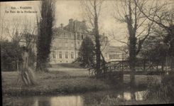 VINTAGE POSTCARD Valves the Park of the Prefecture