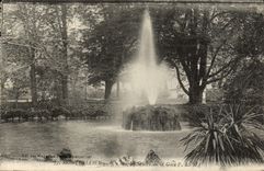VINTAGE POSTCARD Montpellier a corner of the public garden of the station