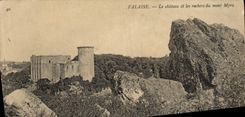 CPA le chateau et les rochers du Mont Myra Falaise 