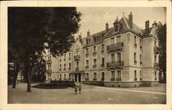 VINTAGE POSTCARD Contrexeville the Sovereign one