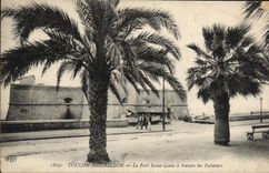 VINTAGE POSTCARD Toulon Mourillon Strong the Saint Louis through the palm trees