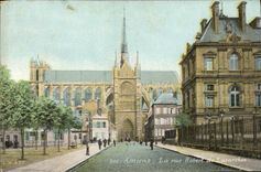 CPA Amiens La Rue Robert de Luzarches