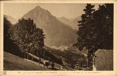 CPA Les Hautes Pyrenees Cauterets La Ville Le peguere et val de Cambasque