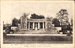 CPA Reims Monument Eleve Par La Ville A La Memoire De Ses Enfants Morts Pour La France Militaria