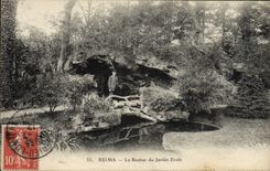 CPA Reims Le Rocher Du Jardin Ecole