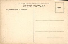 CPA Reims Dans Les Ruines Apres La Retraite Des Allemandes La Cathedrale Militaria