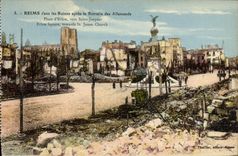 CPA Reims Dans Les Ruines Apres La Retraite Des Allemandes Place D'Erlon Vers Saint Jacques Militaria