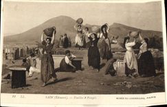 VINTAGE POSTCARD Sain Excavations has Pompei Musee Of Luxembourg Paris