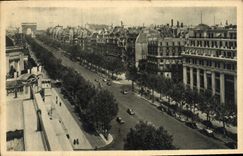 CPA Paris L'Avenue Des Champs Elysees Arc de Triomphe