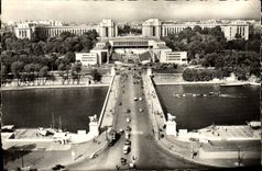 MODERN CARD Paris the Bridge of Iena and the palate of Chaillot