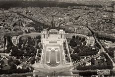 CPM Paris Vue Panoramique Vers le Palais de Chaillot