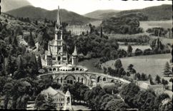 CPM Lourdes La Basilique et le Monument Interallie
