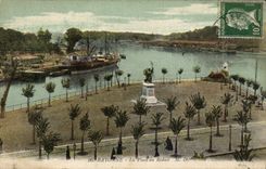 VINTAGE POSTCARD Bayonne the Place of the Tiny room Boat